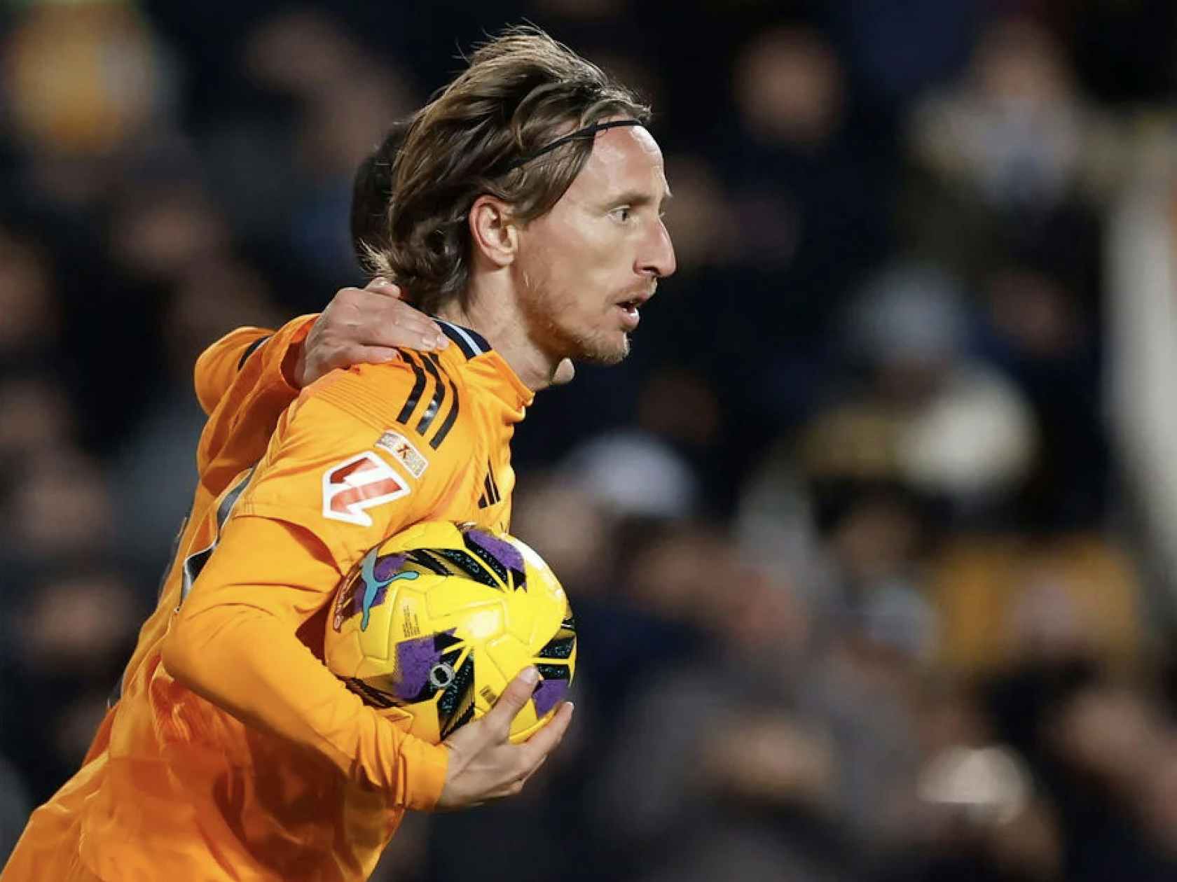 棒球运动与美国梦杰基罗宾森打破肤色藩篱的史诗