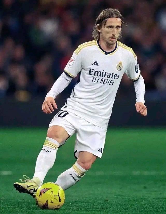 国王力克独行侠止6连败 恩比德37分76人4连胜