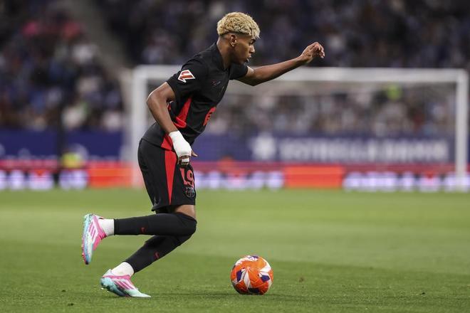 大谷翔平在经典赛对决意大利时投出 160 公里火球，展现极强压制力