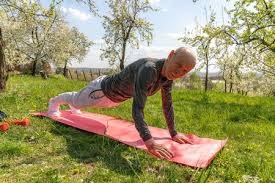 为什么三垒教练的肢体语言加密程度堪比职业特工的通讯