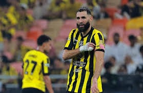 决赛预演！利物浦vs纽卡，萨拉赫状态火热，欲一战定双冠基调！